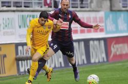 开云官方app入口-巴萨主场2-1逆转胜埃瓦尔，梅西打破进球荒