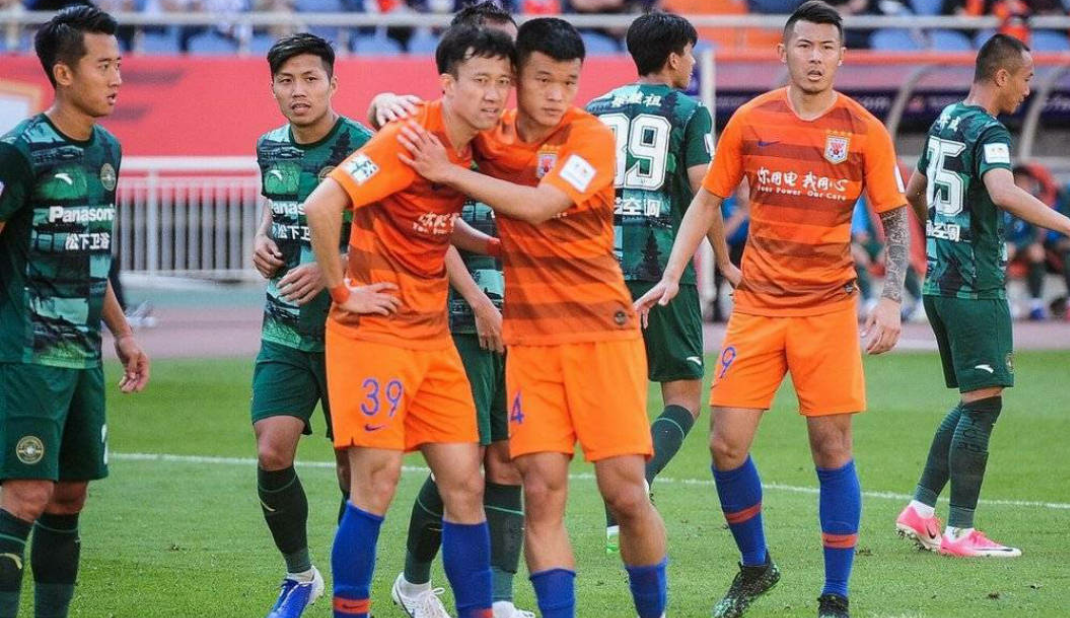 关于鲁能主场大获全胜积分榜表现抢眼的信息