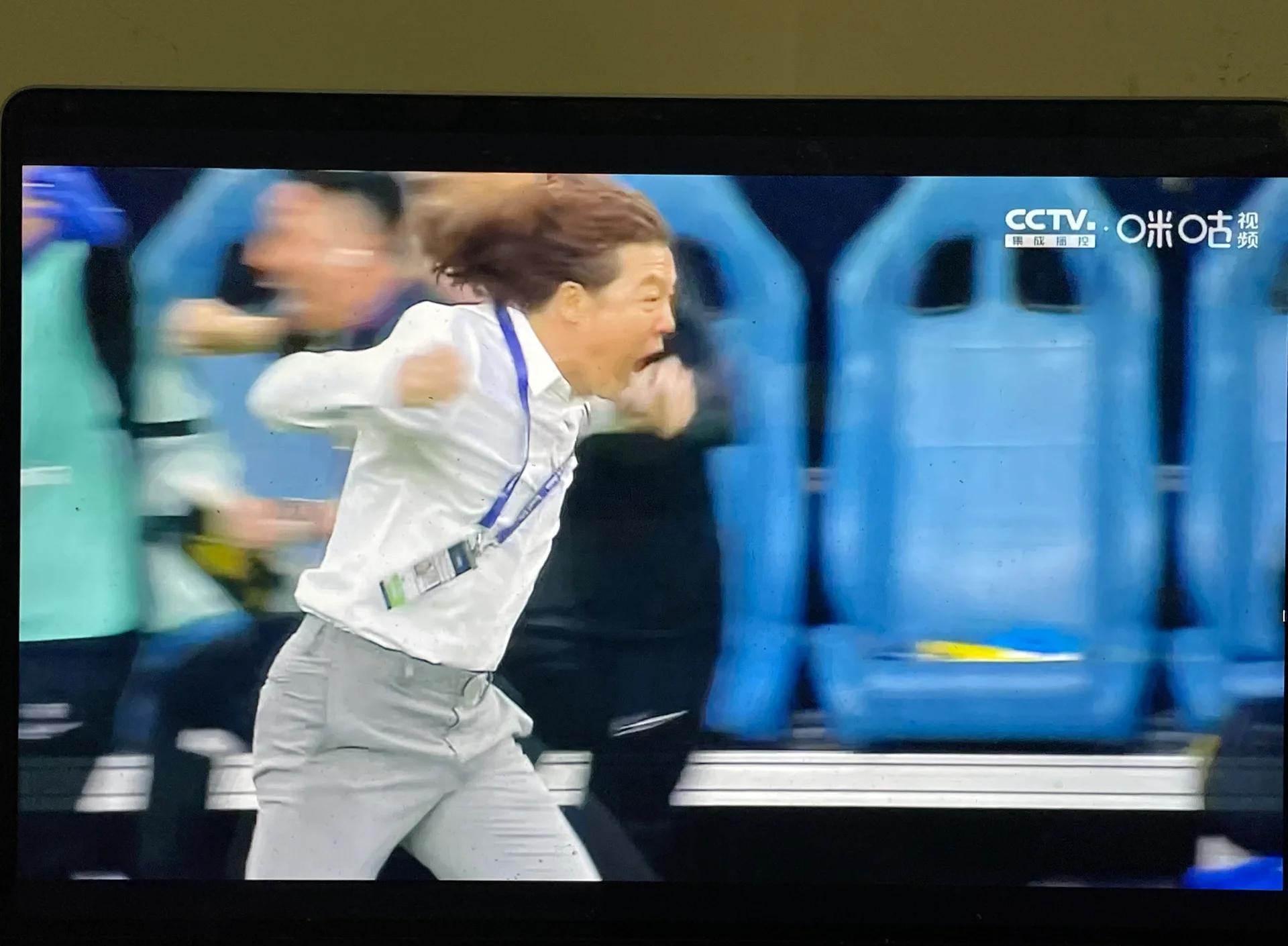 韩国女足获得第三名，历史性突破