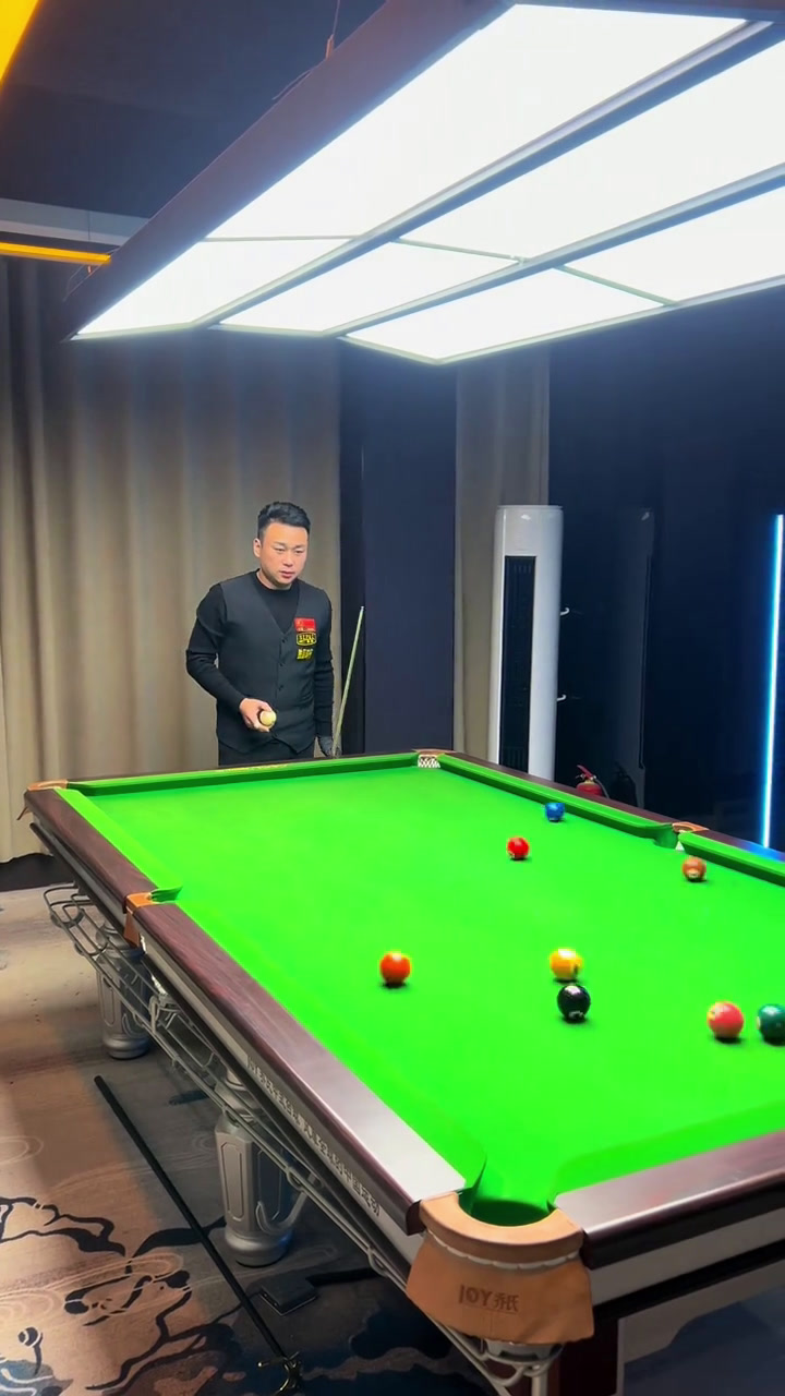 传球技法大赛在即，各队球员紧锣密鼓备战