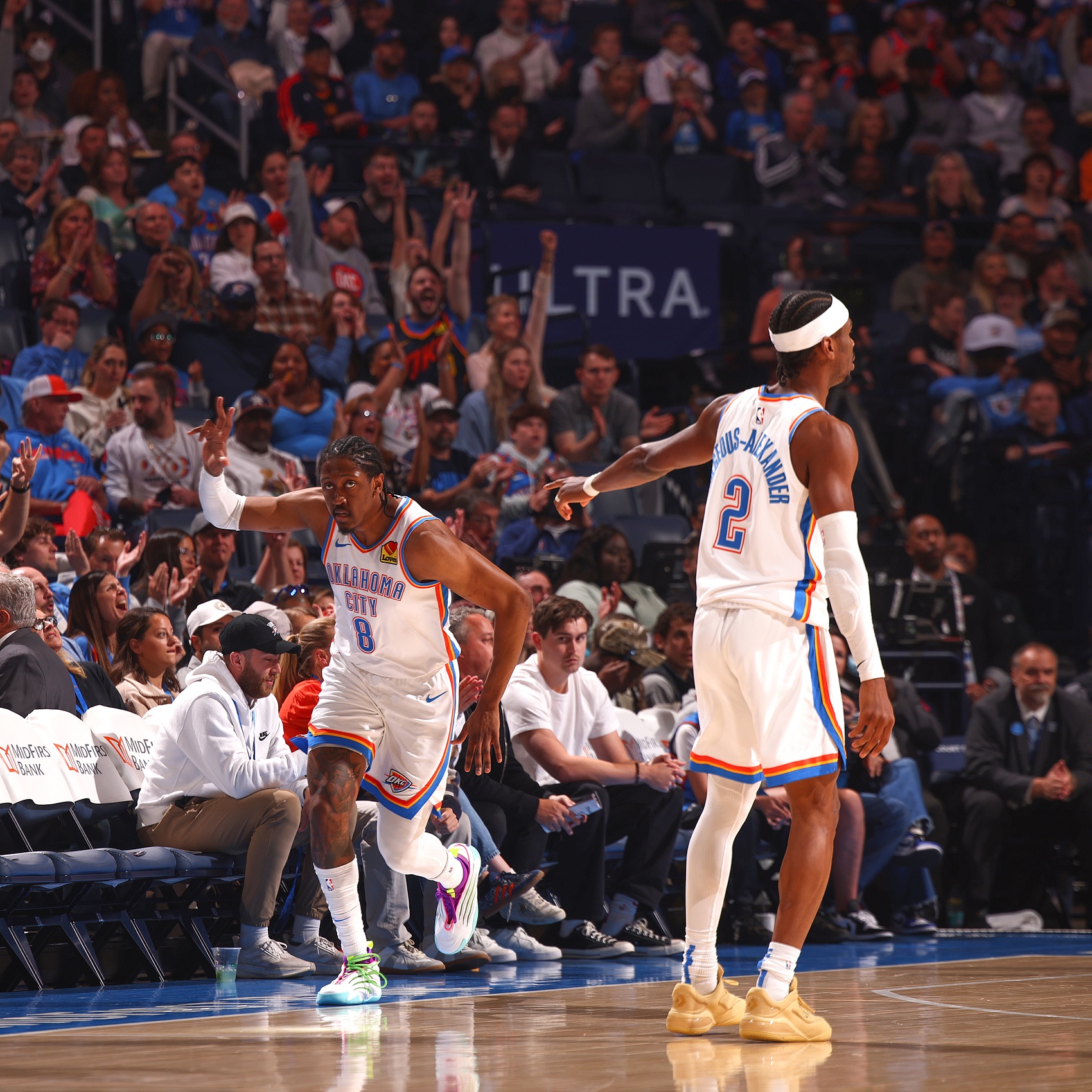 爵士客场大胜灰熊,取得三连胜 爵士客场大胜灰熊,取得三连胜