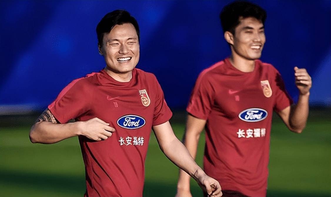 郜林激励队友团结一心追求冠军意识的简单介绍