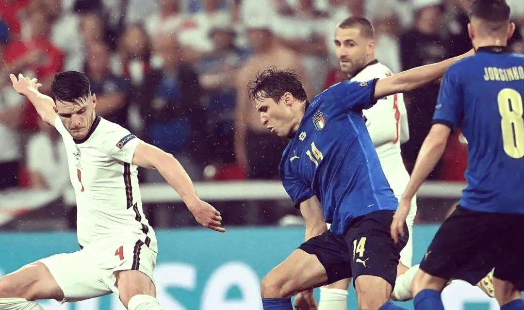 关于斯洛伐克逆袭乌克兰，欧国联比赛精彩连连的信息