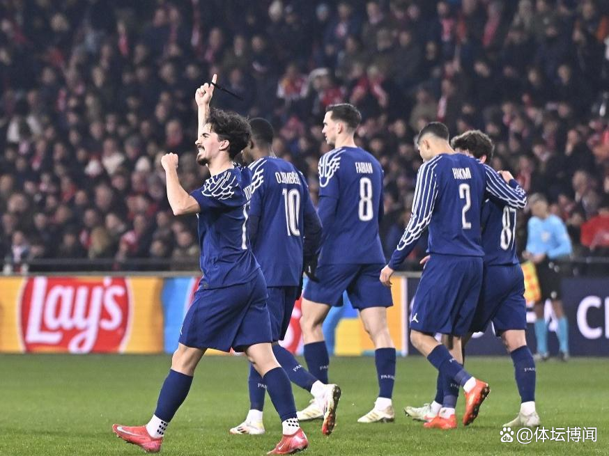 包含巴黎圣日耳曼主场不敌热刺，遭遇失利的词条