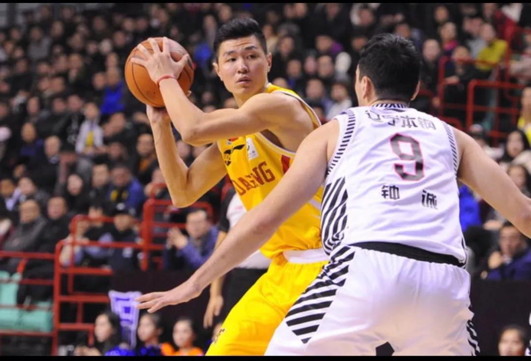 关于辽宁男篮客场苦战，抢分奋力拼搏的信息