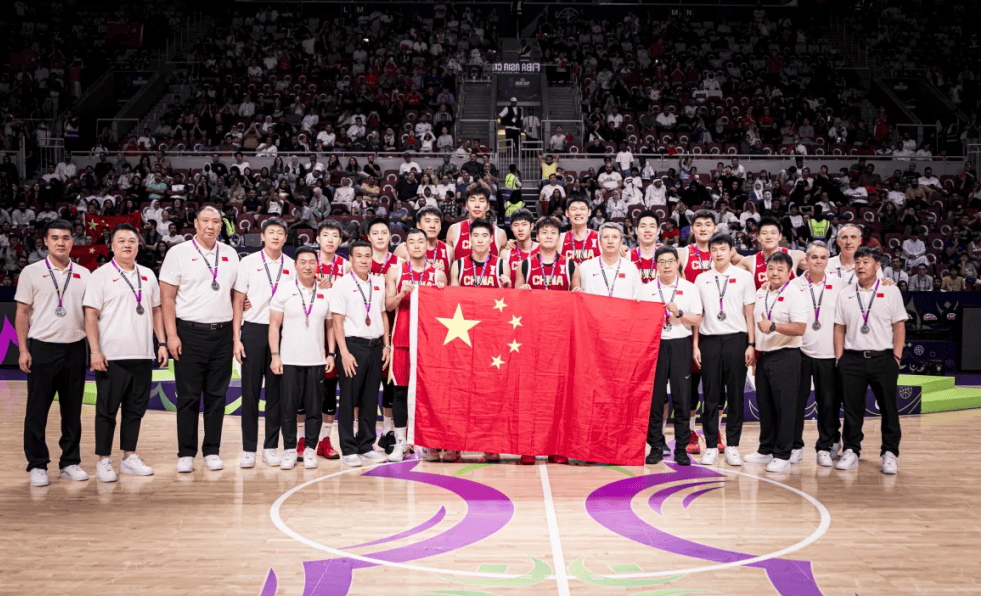 亚洲球员在全明星赛中大放异彩