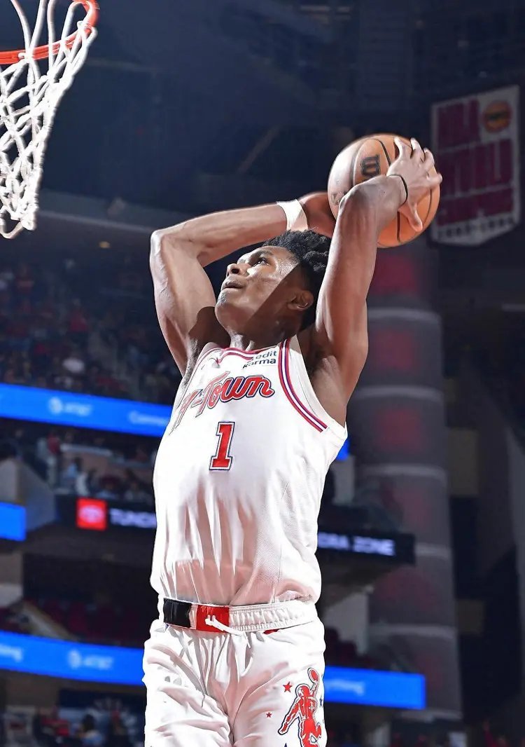 火箭再胜公牛，继续保持不败