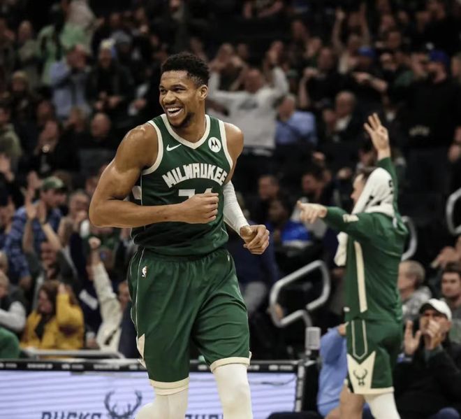 森林狼大胜雄鹿，终结连胜