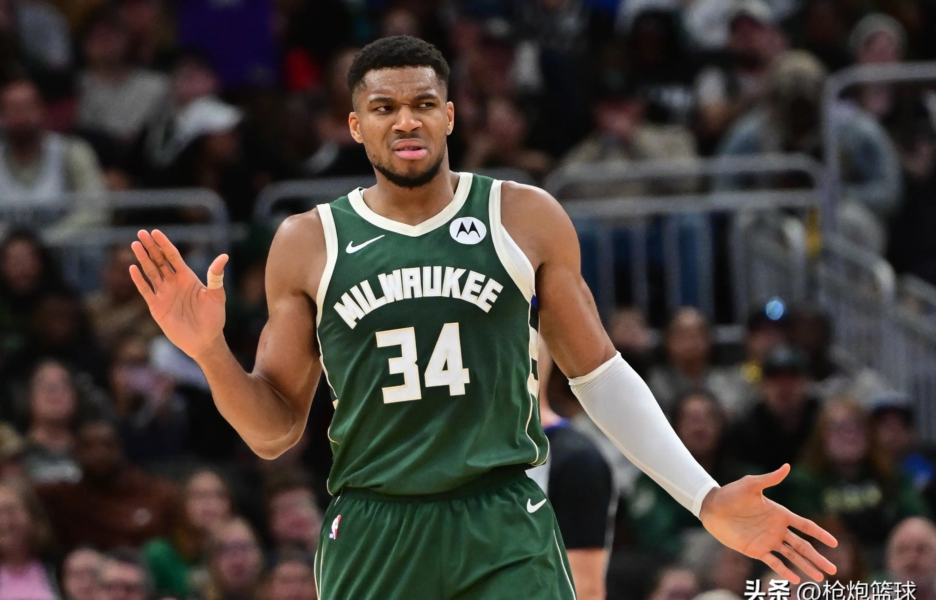 雄鹿连胜，字母哥称霸东部