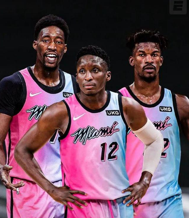 火箭逆袭热火,维克斯连续得分 火箭逆袭热火,维克斯连续得分