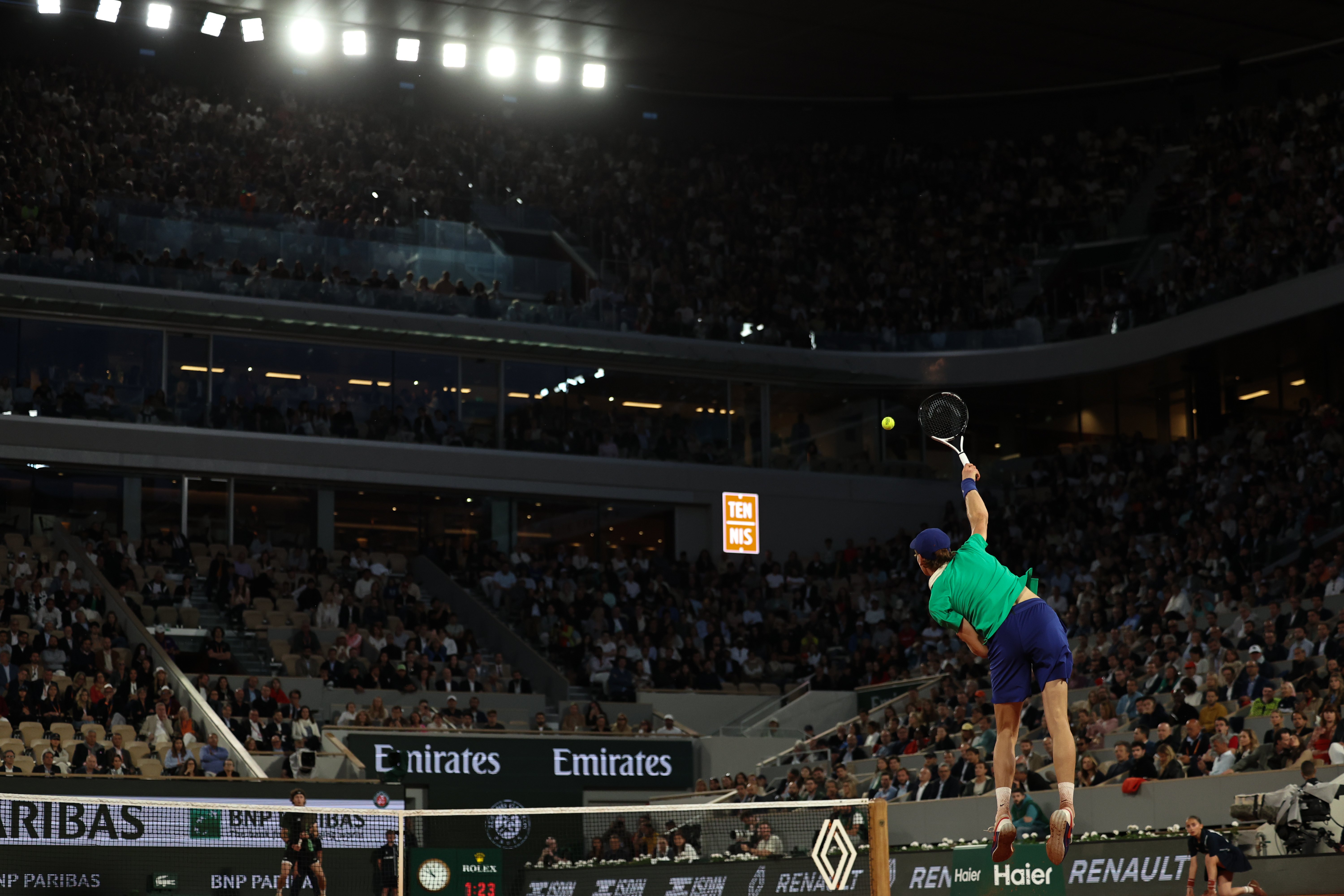 包含澳网横扫法网，辛纳高光表现的词条